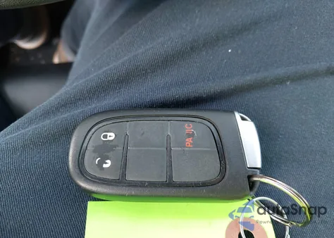 2020 Jeep Cherokee Latitude Plus 4X4 из США, поврежденный, VIN 1C4PJMLB0LD612406